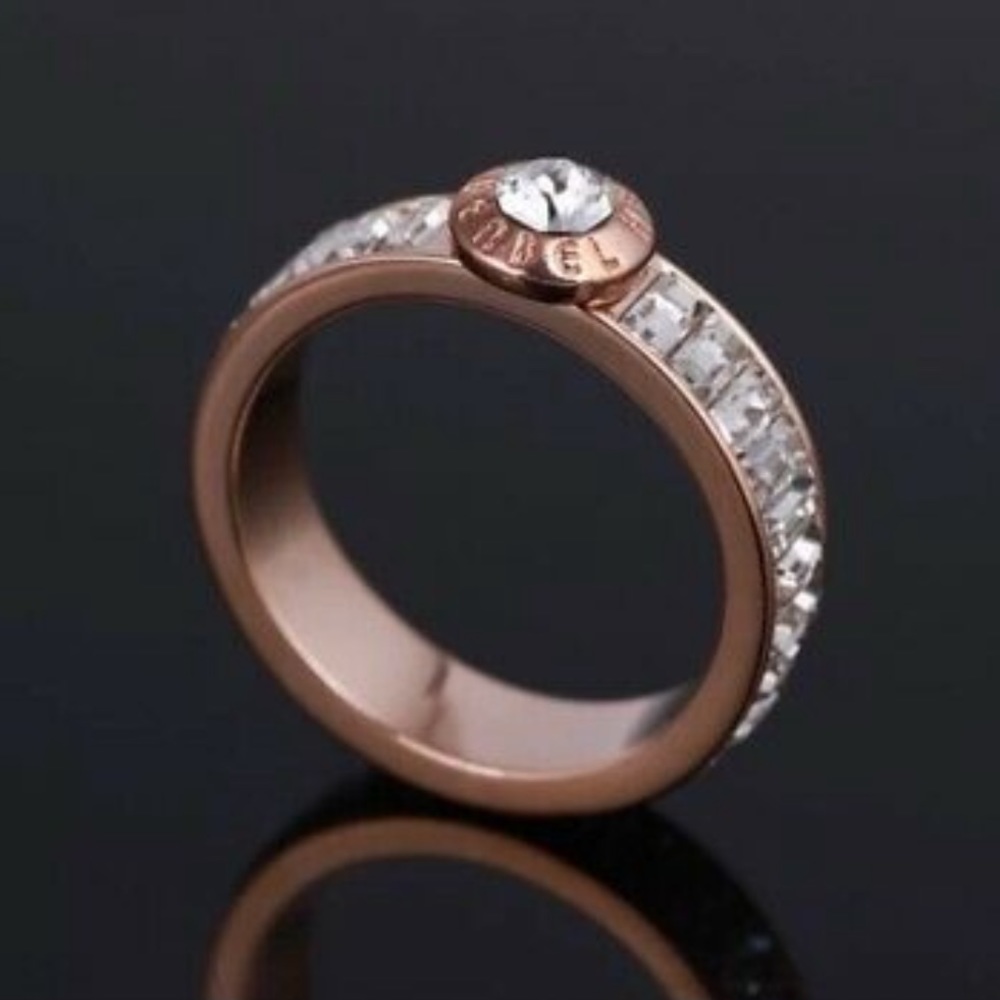 NWOT Henri Bendel Size 8 Rose Gold Tone Rivet Logo Geometric Ring